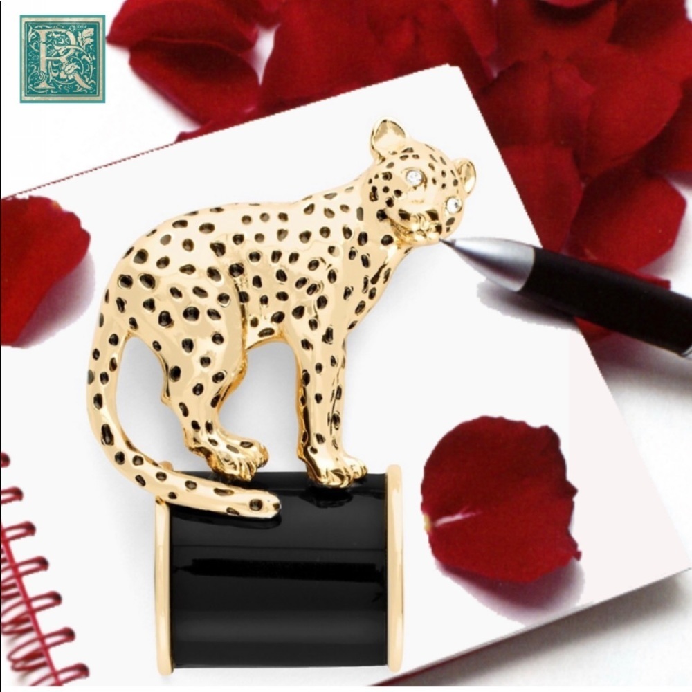 Chico’s “Luna” Leopard Pin